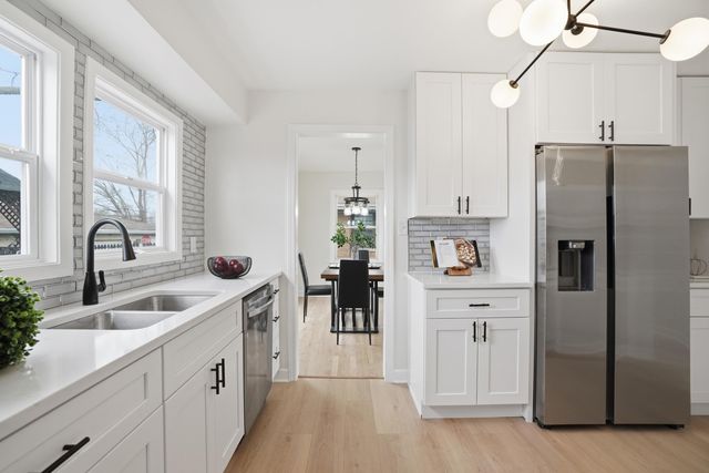 6936 Magoun Avenue, Hammond, IN 46324