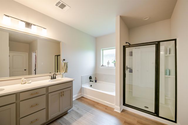 295 Peacock Pointe, Thibodaux, LA 70301