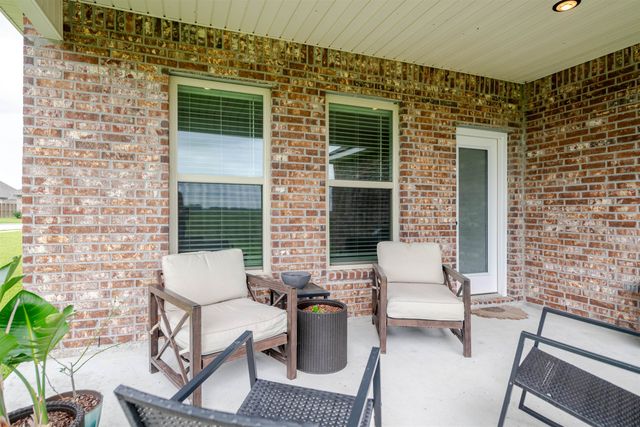 295 Peacock Pointe, Thibodaux, LA 70301