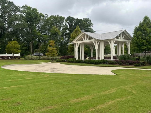 295 Peacock Pointe, Thibodaux, LA 70301