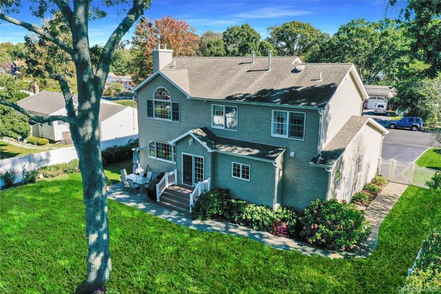 1456 Pine Acres Boulevard, Bay Shore, NY 11706