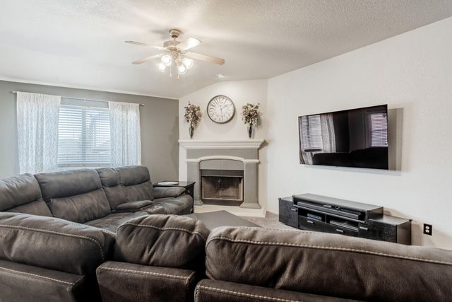 6112 Tilapia Drive, Fort Worth, TX 76179