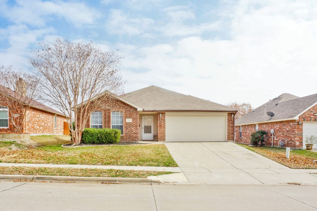 6112 Tilapia Drive, Fort Worth, TX 76179