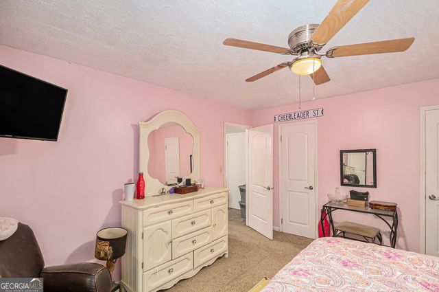 2203 Honeybee Creek Drive, Griffin, GA 30224