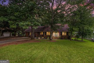 2203 Honeybee Creek Drive, Griffin, GA 30224
