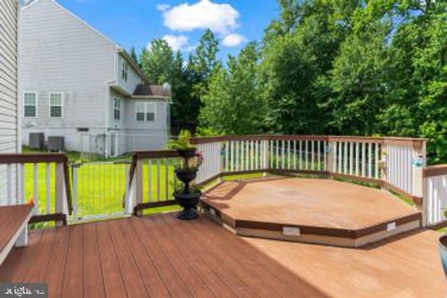 8418 POPLAR HILL DR, Clinton, MD 20735