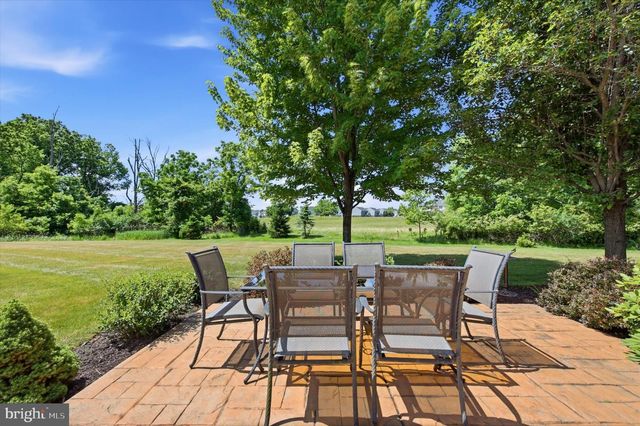 1146 CREEKSIDE LN, Quakertown, PA 18951