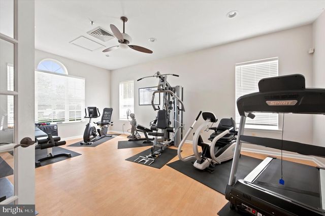 1146 CREEKSIDE LN, Quakertown, PA 18951