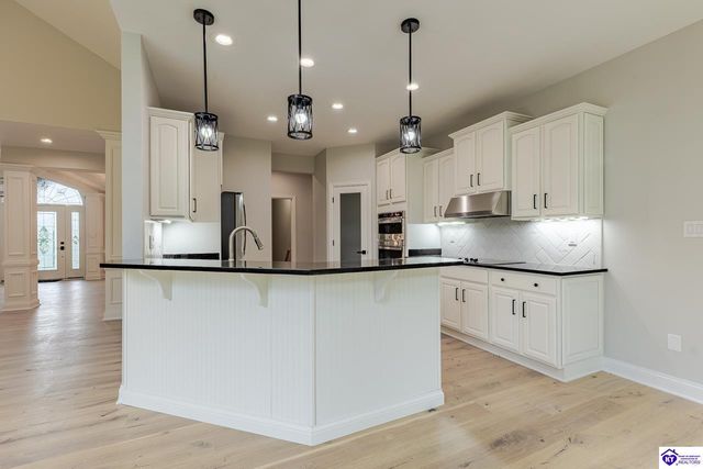 227 Evergreen Garden, Elizabethtown, KY 42701
