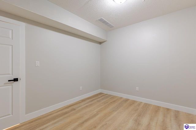 227 Evergreen Garden, Elizabethtown, KY 42701