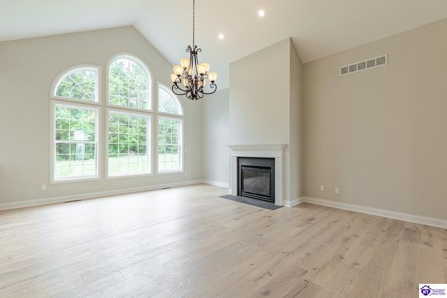 227 Evergreen Garden, Elizabethtown, KY 42701