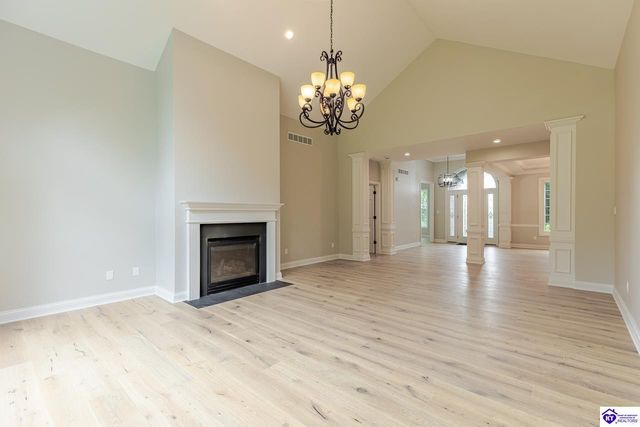 227 Evergreen Garden, Elizabethtown, KY 42701