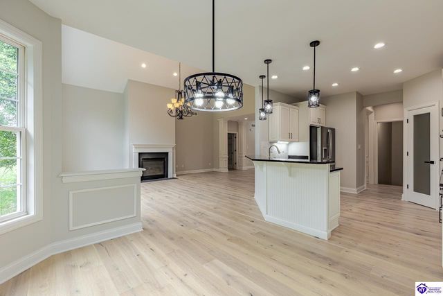 227 Evergreen Garden, Elizabethtown, KY 42701