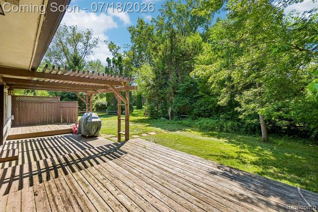 4855 Butler Drive, Troy, MI 48085