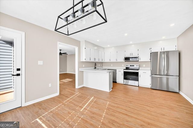 2243 Hillwood Court, Lizella, GA 31052