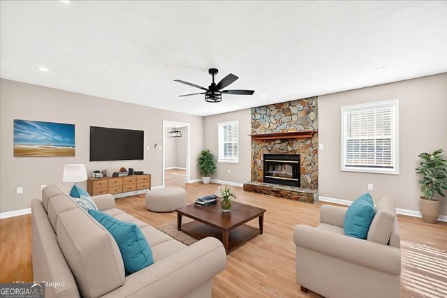 2243 Hillwood Court, Lizella, GA 31052