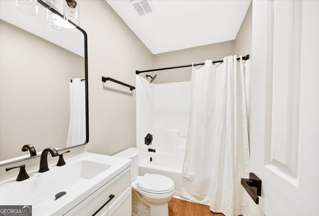 2243 Hillwood Court, Lizella, GA 31052