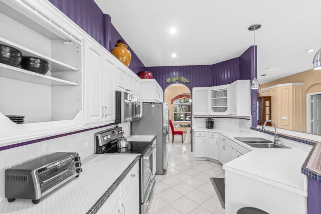 7772 Rockford Road, Boynton Beach, FL 33472