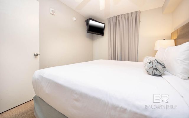 533 W Beach Boulevard 404, Gulf Shores, AL 36542