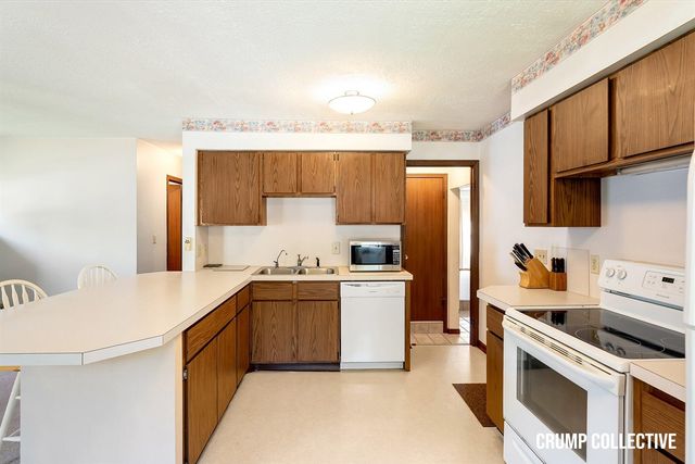 3410 Benjamin Avenue, Grand Rapids, MI 49525