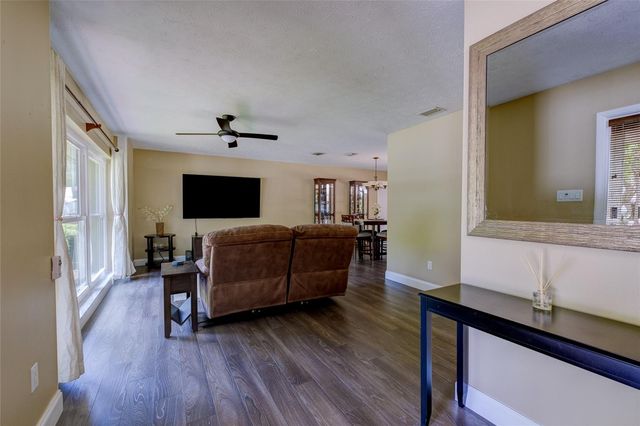 3210 TARABROOK DRIVE, Tampa, FL 33618