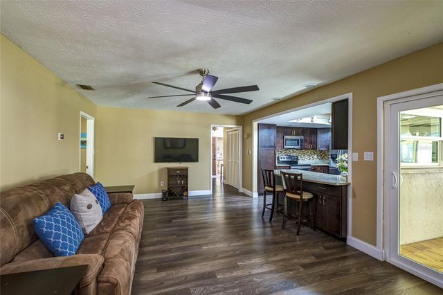 3210 TARABROOK DRIVE, Tampa, FL 33618