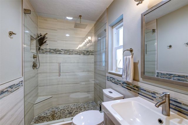 3210 TARABROOK DRIVE, Tampa, FL 33618