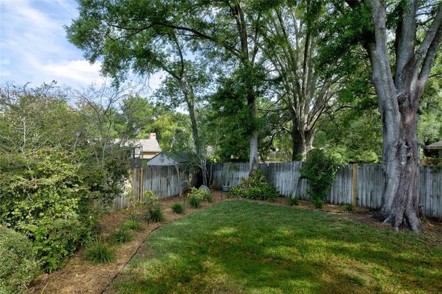 3210 TARABROOK DRIVE, Tampa, FL 33618