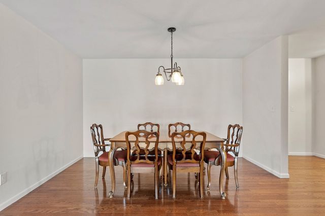 234 Nesmith St 14, Lowell, MA 01852