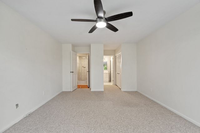 234 Nesmith St 14, Lowell, MA 01852
