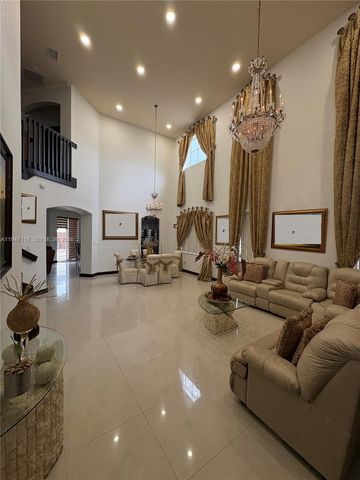 15375 SW 93rd Ln, Miami, FL 33196