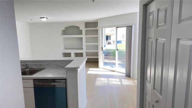 7350 WESTPOINTE BOULEVARD 213, Orlando, FL 32835