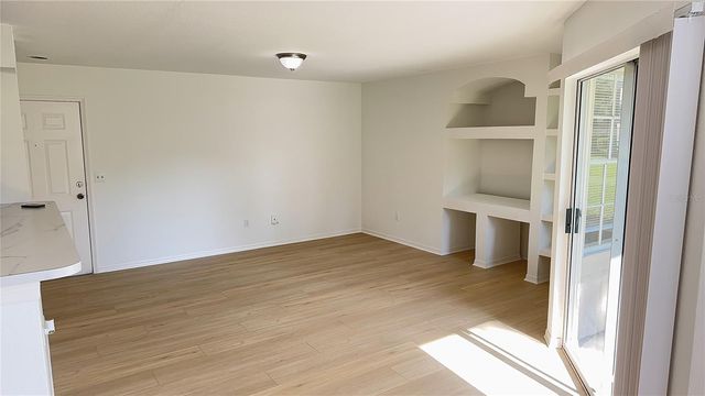 7350 WESTPOINTE BOULEVARD 213, Orlando, FL 32835