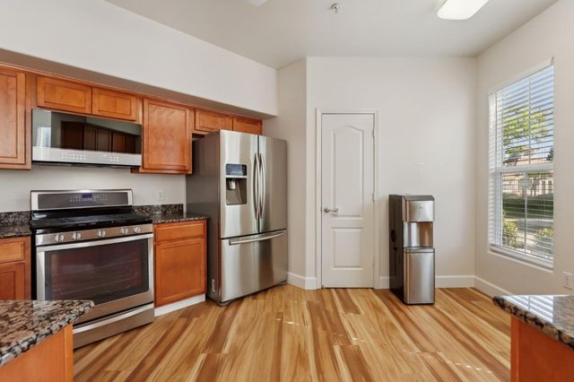 5547 Tares Cir, Elk Grove, CA 95757