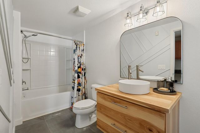 5547 Tares Cir, Elk Grove, CA 95757