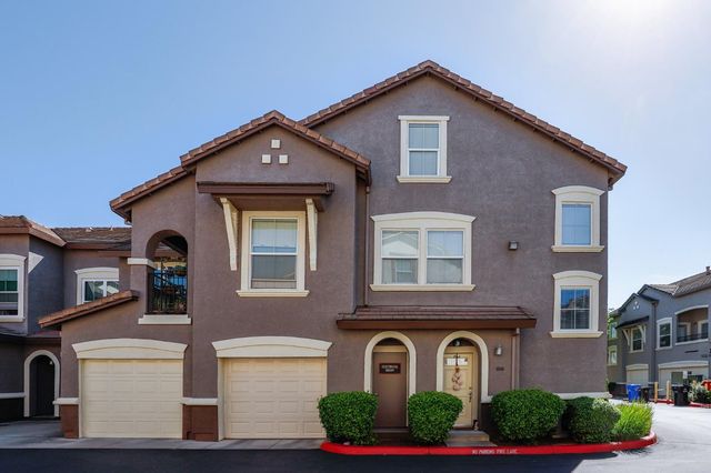 5547 Tares Cir, Elk Grove, CA 95757
