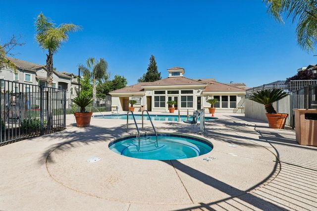 5547 Tares Cir, Elk Grove, CA 95757