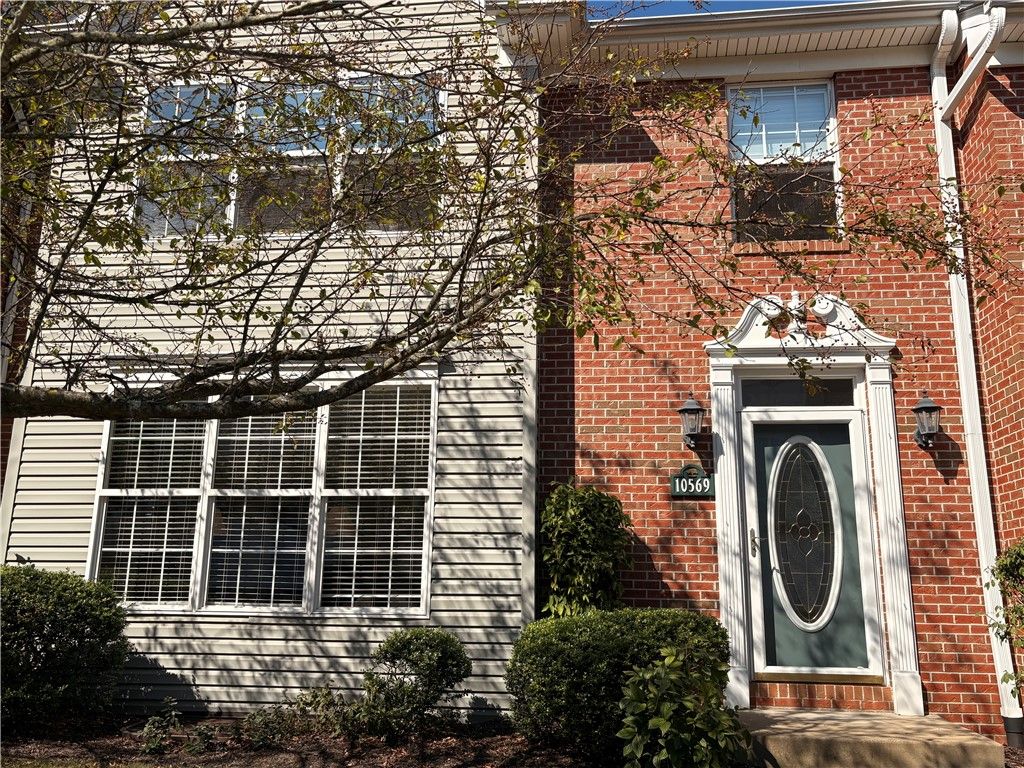 10569 Forest Hill Dr., Mccandless, PA 15090