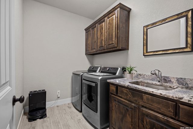 247 Double Gate, Castroville, TX 78009