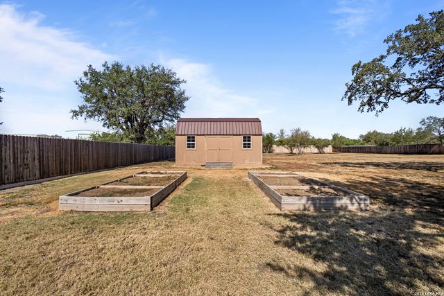 247 Double Gate, Castroville, TX 78009