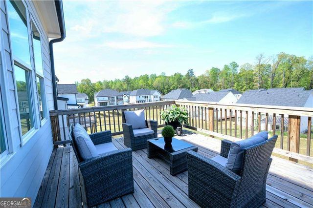 946 Keystone Drive, Woodstock, GA 30188
