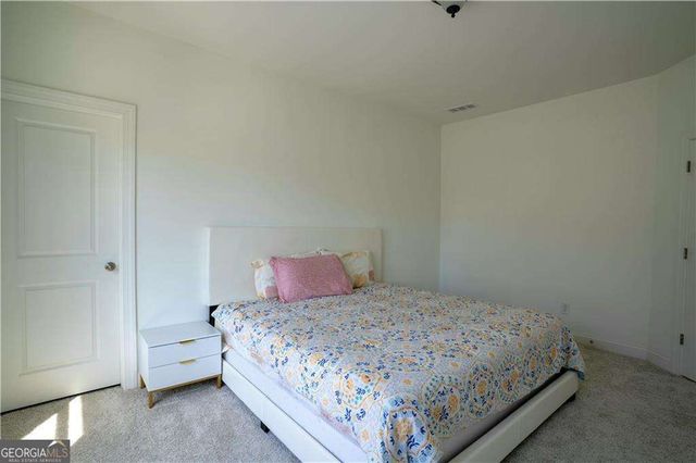946 Keystone Drive, Woodstock, GA 30188