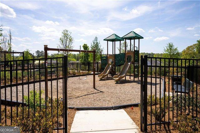 946 Keystone Drive, Woodstock, GA 30188