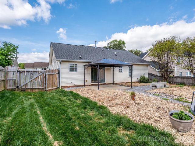 7036 Davis Forest Lane, Charlotte, NC 28262