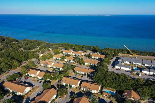 2299 Scenic Hwy R10, Pensacola, FL 32503