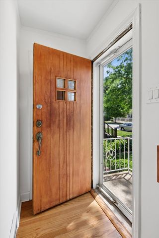 4714 W warwick Avenue, Chicago, IL 60641