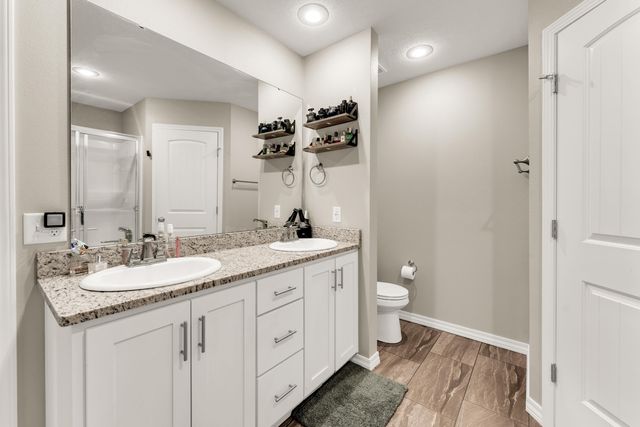 876 E Ozark Jubilee Road, Nixa, MO 65714