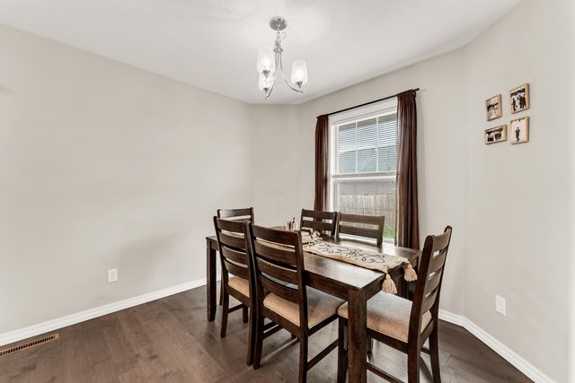 876 E Ozark Jubilee Road, Nixa, MO 65714