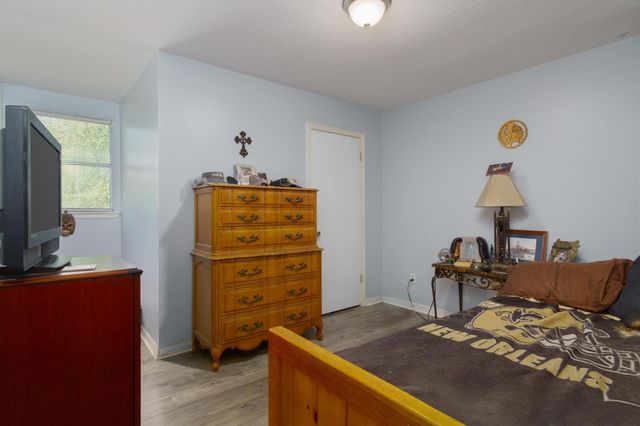 101 Pinewood Dr., Hattiesburg, MS 39402