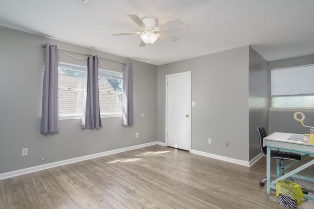 101 Pinewood Dr., Hattiesburg, MS 39402